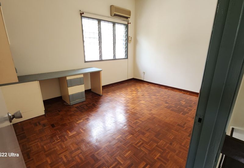 Taman Cahaya, Ampang