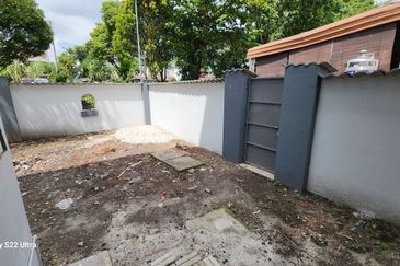 Taman Cahaya, Ampang