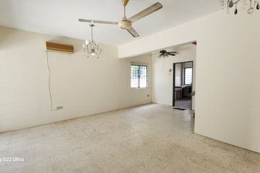 Taman Cahaya, Ampang