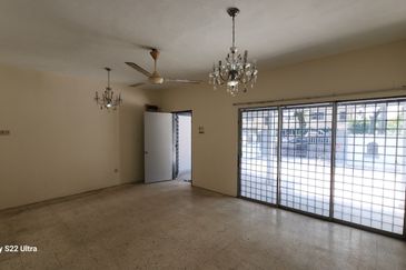 Taman Cahaya, Ampang