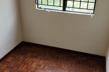 Taman Cahaya, Ampang