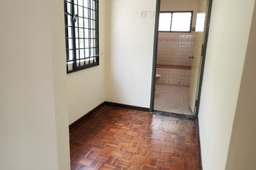 Taman Cahaya, Ampang