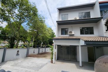 Taman Cahaya, Ampang