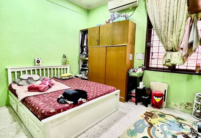 Taman Sri Raya, Batu 9