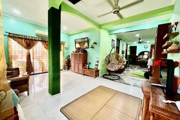 Taman Sri Raya, Batu 9