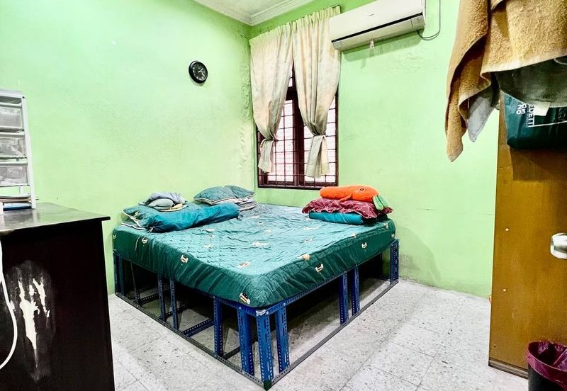 Taman Sri Raya, Batu 9