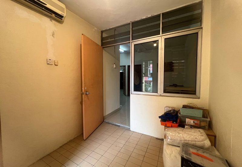 Bandar Menjalara (Desa Seri Mahkota)