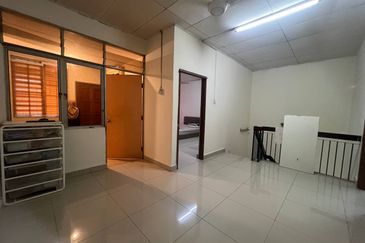 Bandar Menjalara (Desa Seri Mahkota)