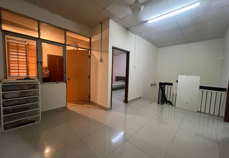 Bandar Menjalara (Desa Seri Mahkota)