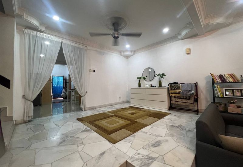 Bandar Menjalara (Desa Seri Mahkota)