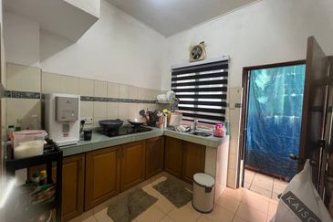 Bandar Menjalara (Desa Seri Mahkota)