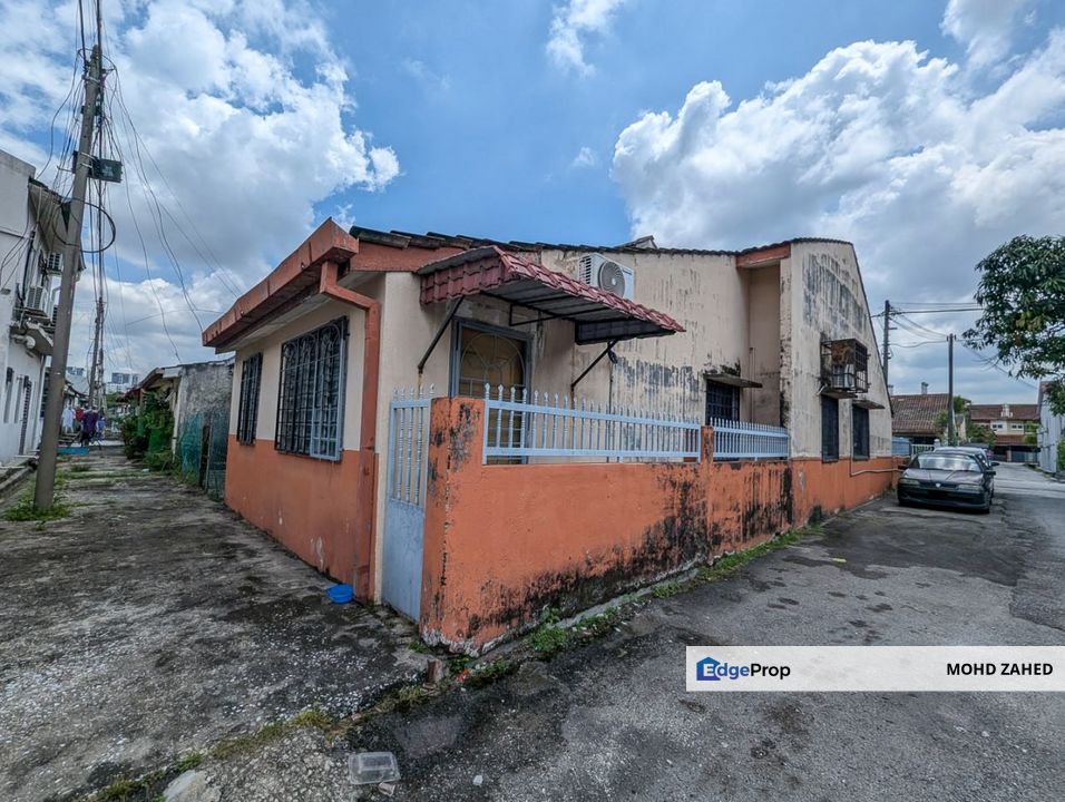 End Lot Single Storey terrace house Taman Medan Petaling Jaya, Selangor, Petaling Jaya