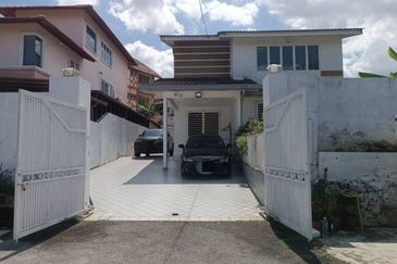 Taman Sri Ampang Double Storey Bungalow For Sale