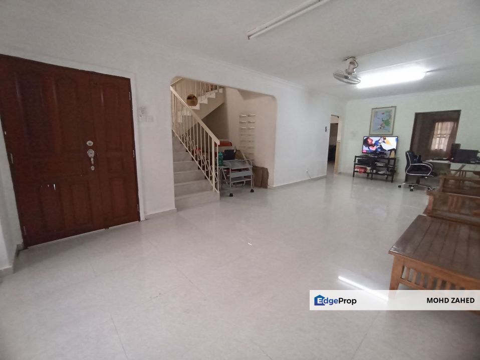 Taman Serdang Jaya Seri Kembangan Double Storey fully Extended for Sale, Selangor, Seri Kembangan