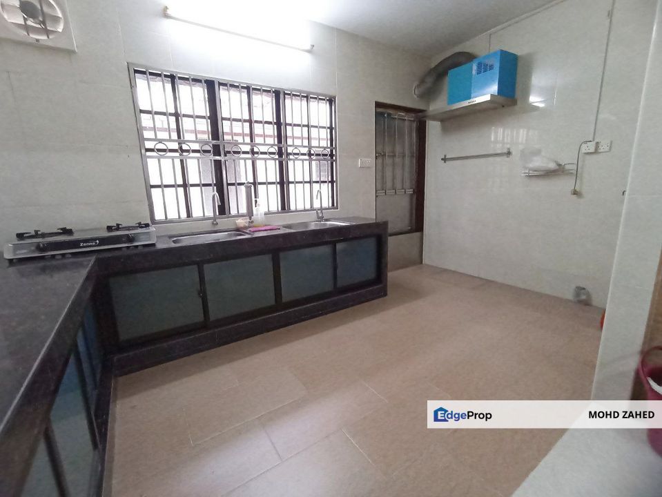 Taman Serdang Jaya Seri Kembangan Double Storey fully Extended for Sale, Selangor, Seri Kembangan