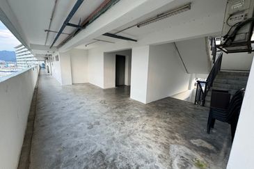 Taman Cahaya, Ampang