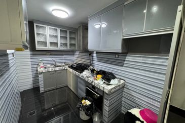 Taman Cahaya, Ampang