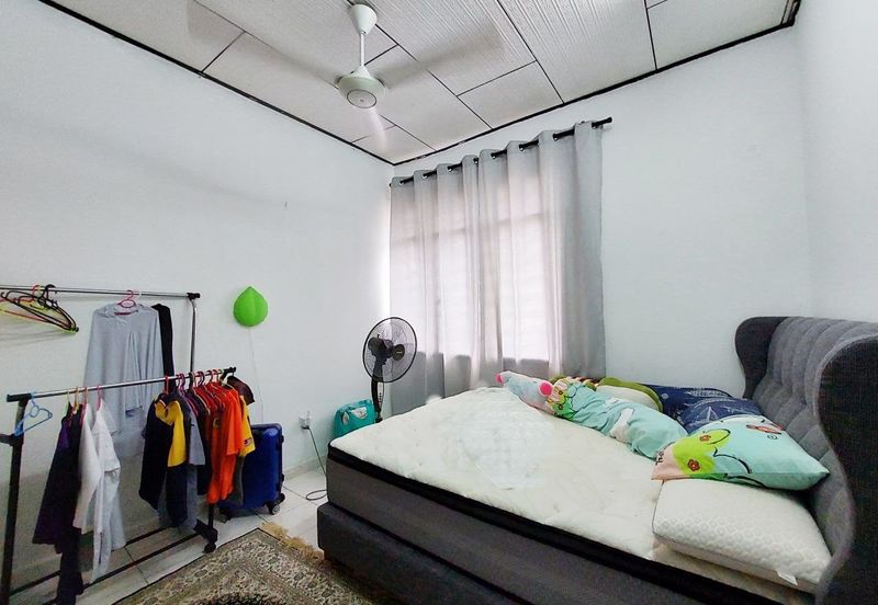 Taman Lembah Keramat AU5