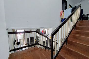 Taman Lembah Keramat AU5