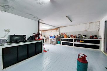 Taman Lembah Keramat AU5