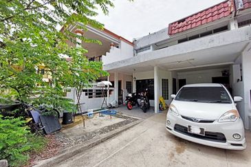 Taman Lembah Keramat AU5