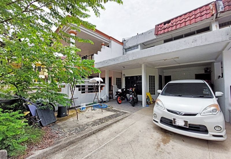 Taman Lembah Keramat AU5