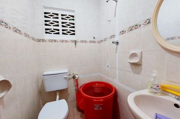 Taman Lembah Keramat AU5