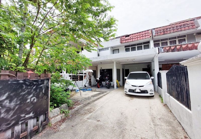 Taman Lembah Keramat AU5