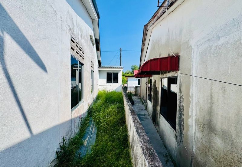 Jalan Desa Aman, Lunas, Kulim , Kedah