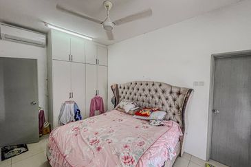 Vista Sri Tanjung Condominium