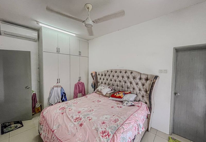 Vista Sri Tanjung Condominium