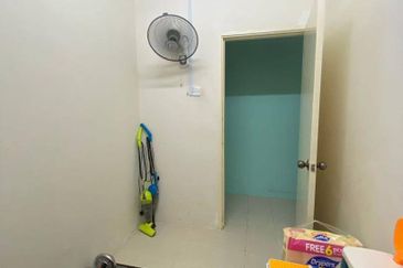 Residensi Bistaria, Ukay Bistari