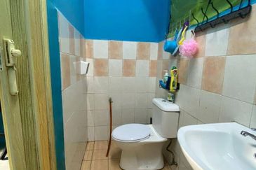 Residensi Bistaria, Ukay Bistari