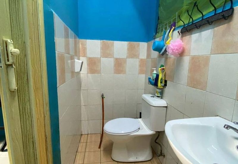 Residensi Bistaria, Ukay Bistari