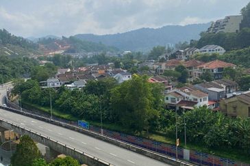 Residensi Bistaria, Ukay Bistari