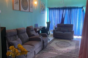 Residensi Bistaria, Ukay Bistari