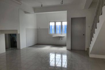 Townhouse Seri Kenari, Saujana Perdana, Sungai Buloh, Selangor