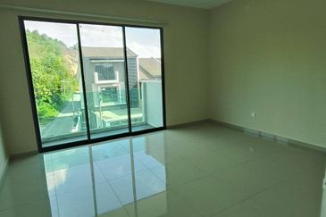 THE RADIANCE @ INDERA MAHKOTA 3