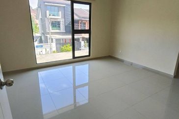 THE RADIANCE @ INDERA MAHKOTA 3