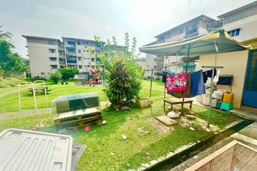 Seksyen 4 Wangsa Maju Flat