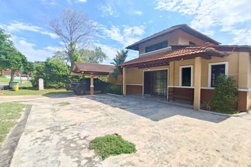 Jalan Kemus, Simpang Ampat