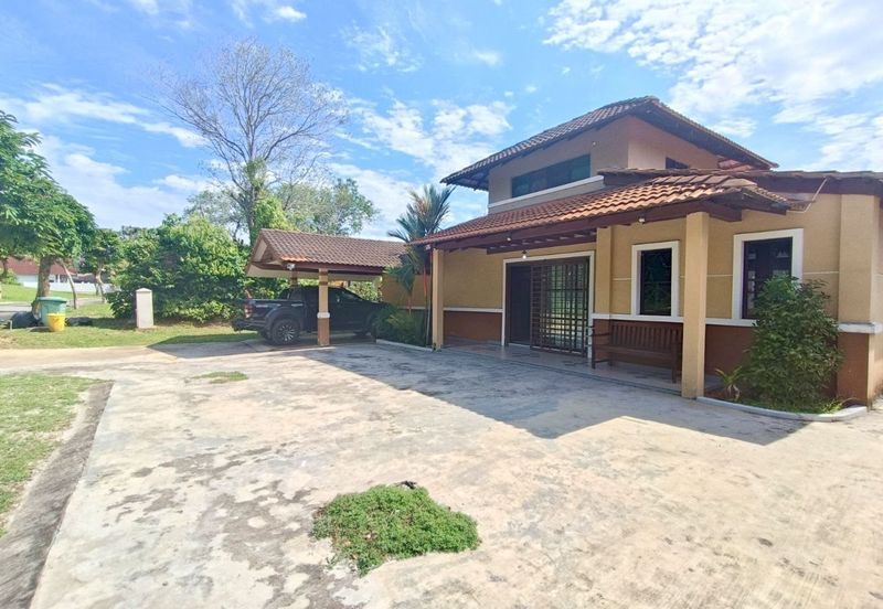 Jalan Kemus, Simpang Ampat