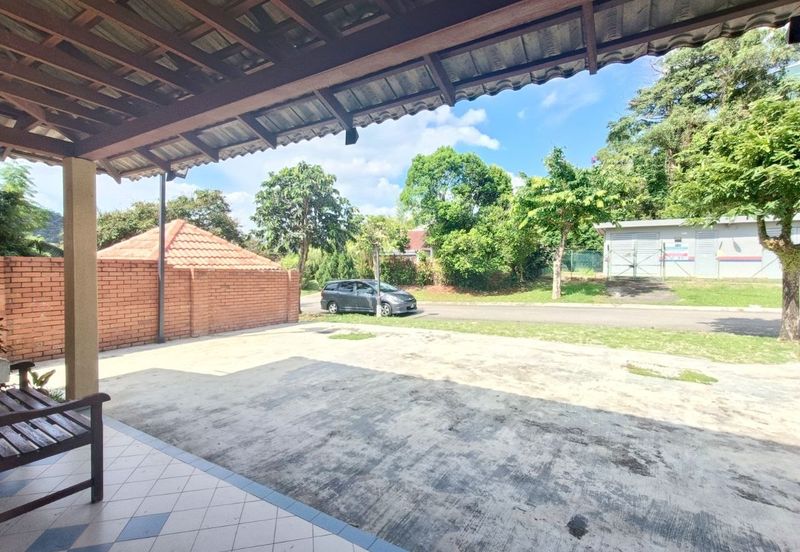 Jalan Kemus, Simpang Ampat