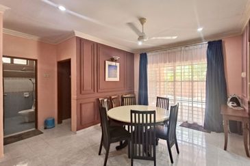 Jalan Kemus, Simpang Ampat