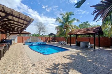 Jalan Kemus, Simpang Ampat