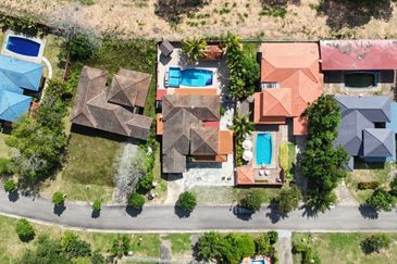 Jalan Kemus, Simpang Ampat