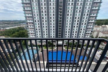 The Galleria 2, Taman Equine Park, Seri Kembangan, Selangor