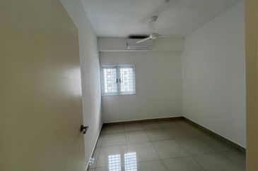 The Galleria 2, Taman Equine Park, Seri Kembangan, Selangor