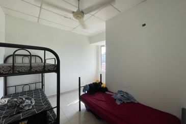 Apartment Pusat Komersial Amaniah, Batu Caves, Selangor
