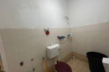 Apartment Pusat Komersial Amaniah, Batu Caves, Selangor
